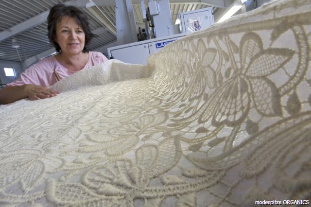 Organic cotton lace (kbA) at Modespitze manufactor